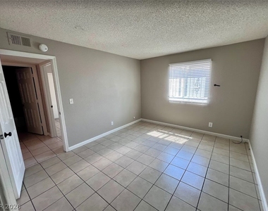 6928 Appleton Drive - Photo Thumbnail 11