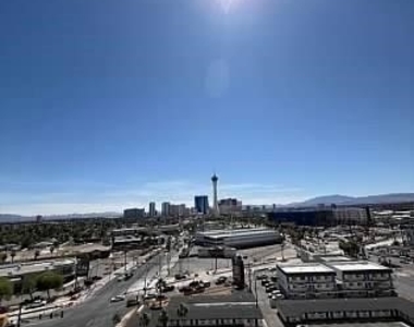 900 Las Vegas Boulevard - Photo Thumbnail 7
