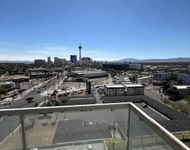 900 Las Vegas Boulevard - Photo Thumbnail 4
