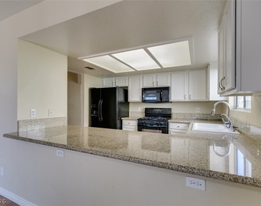 9532 Amber Valley Lane - Photo Thumbnail 10