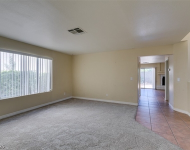 9532 Amber Valley Lane - Photo Thumbnail 4
