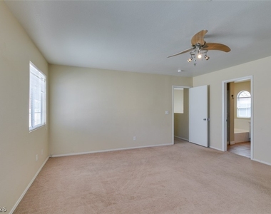 9532 Amber Valley Lane - Photo Thumbnail 14