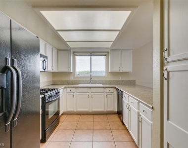9532 Amber Valley Lane - Photo Thumbnail 11