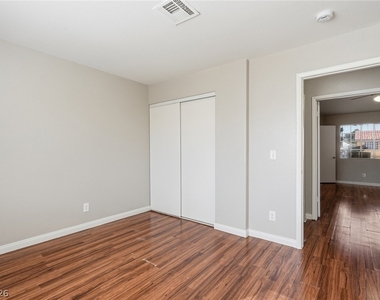 808 Majestic Rock Circle - Photo Thumbnail 22