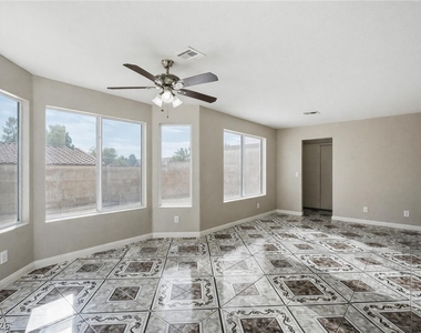 808 Majestic Rock Circle - Photo Thumbnail 8