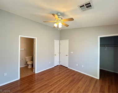 9312 Straw Hays Street - Photo Thumbnail 12