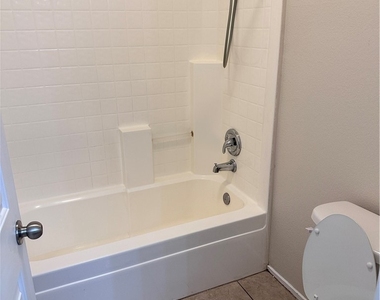 2820 Dowitcher Avenue - Photo Thumbnail 17