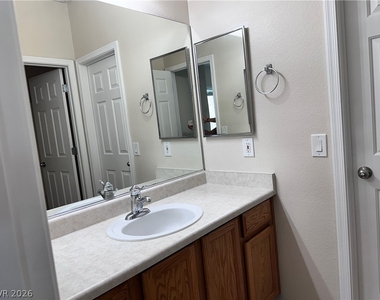 2820 Dowitcher Avenue - Photo Thumbnail 16