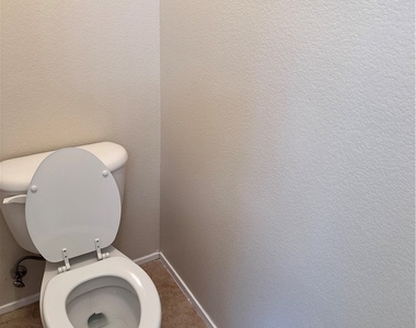 2820 Dowitcher Avenue - Photo Thumbnail 23