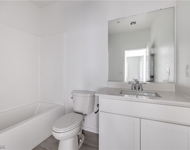 11804 Waterbird Avenue - Photo Thumbnail 20