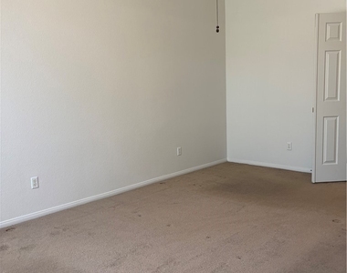 1601 Tranquil Meadows Lane - Photo Thumbnail 10