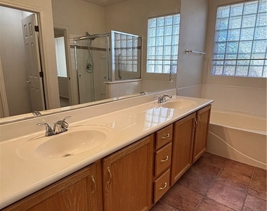 1601 Tranquil Meadows Lane - Photo Thumbnail 13