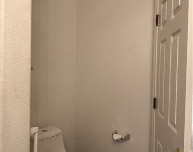 1601 Tranquil Meadows Lane - Photo Thumbnail 17