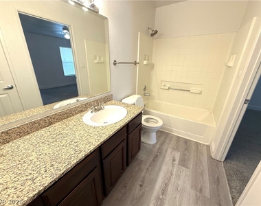 6800 E Lake Mead Boulevard - Photo Thumbnail 14