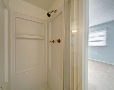 1700 Rexford Drive - Photo Thumbnail 39