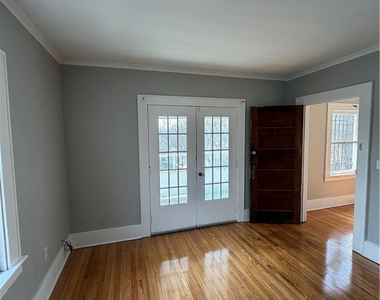 501-2 Clarendon Street - Photo Thumbnail 3