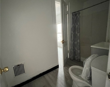 229 Kellogg Street - Photo Thumbnail 11