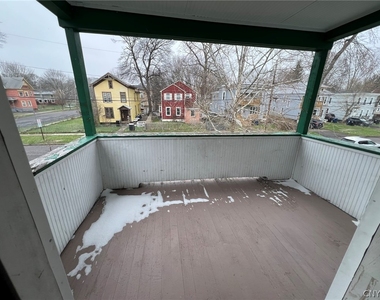 229 Kellogg Street - Photo Thumbnail 4