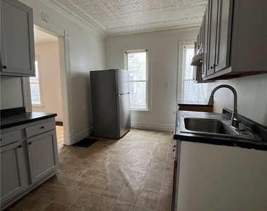 229 Kellogg Street - Photo Thumbnail 24