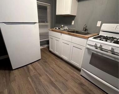 752 S Main Street - Photo Thumbnail 1