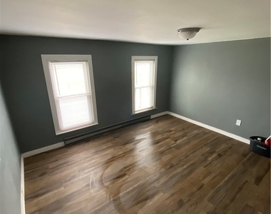 752 S Main Street - Photo Thumbnail 4