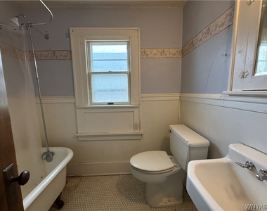 733 Lasalle Avenue - Photo Thumbnail 8