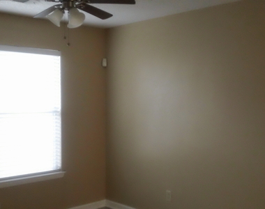 122 Samanthas Way - Photo Thumbnail 18