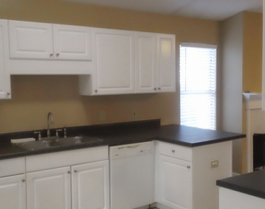 122 Samanthas Way - Photo Thumbnail 14