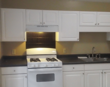 122 Samanthas Way - Photo Thumbnail 13