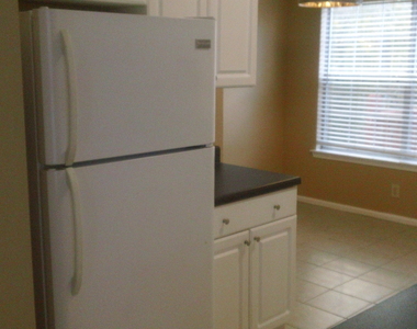 122 Samanthas Way - Photo Thumbnail 16