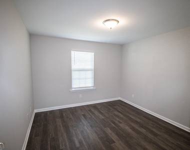 201 Evans Terrace - Photo Thumbnail 11
