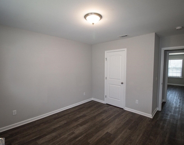 201 Evans Terrace - Photo Thumbnail 12