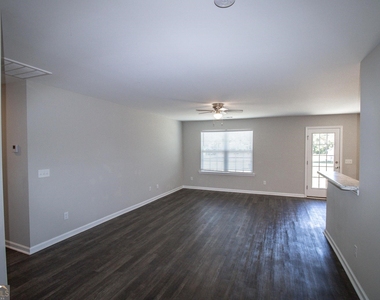 201 Evans Terrace - Photo Thumbnail 1