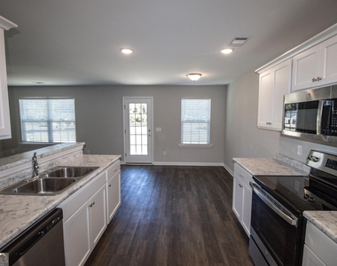 201 Evans Terrace - Photo Thumbnail 6