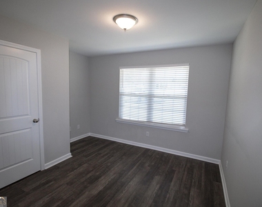 139 Callaway Crescent - Photo Thumbnail 14