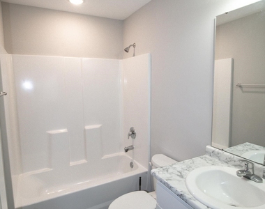 139 Callaway Crescent - Photo Thumbnail 13