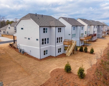 126 Spaulding Lane - Photo Thumbnail 47