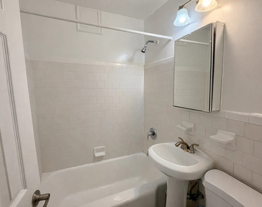 241 East 38th Street - Photo Thumbnail 5