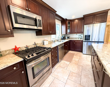25 Ocean Avenue - Photo Thumbnail 15