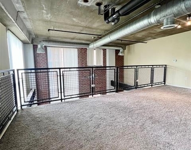 3110 Thomas Avenue - Photo Thumbnail 6