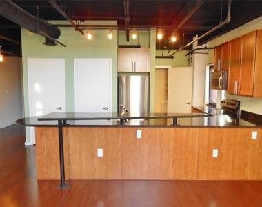 3110 Thomas Avenue - Photo Thumbnail 2