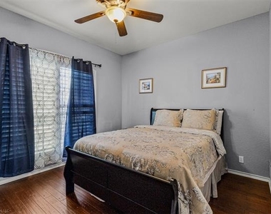 1531 Pickwick Lane - Photo Thumbnail 16