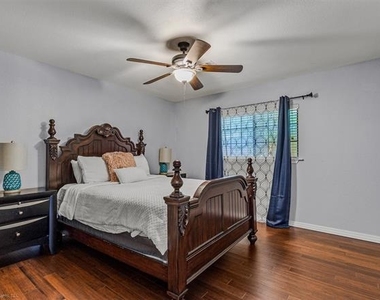 1531 Pickwick Lane - Photo Thumbnail 9