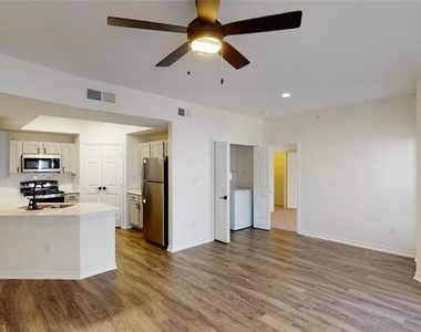 1600 N 9th Street - Photo Thumbnail 8