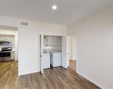 1600 N 9th Street - Photo Thumbnail 17