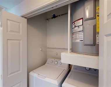 1600 N 9th Street - Photo Thumbnail 12