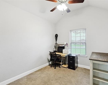 342 W Huffman Street - Photo Thumbnail 8