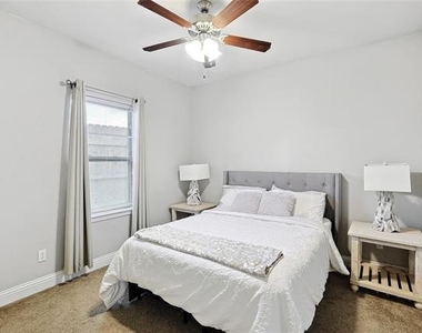 342 W Huffman Street - Photo Thumbnail 9