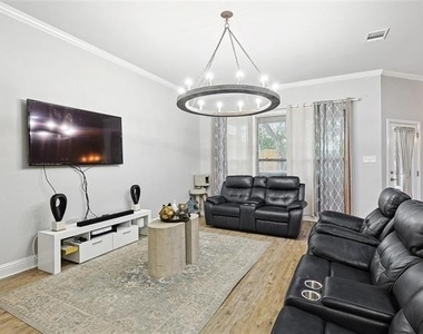 342 W Huffman Street - Photo Thumbnail 19