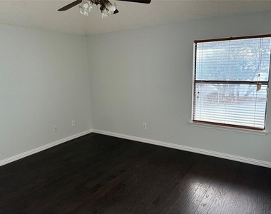 6759 Mountain Cedar Lane - Photo Thumbnail 4